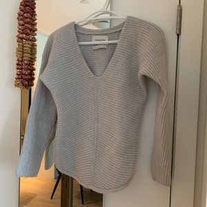 ⭐️ 2 for $15 ⭐️ Babaton Merino Wool Sweater